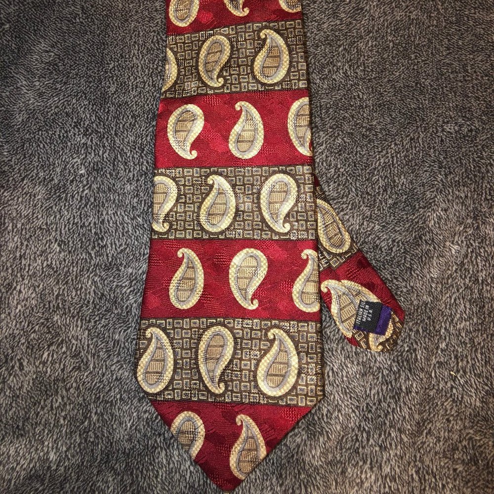 Perry Ellis 100% silk tie !